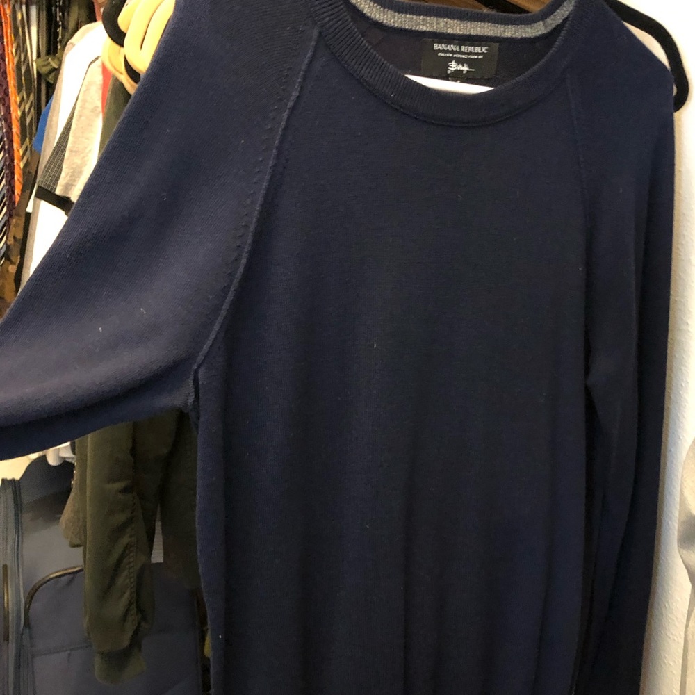 Banana Republic Men’s Italian wool sweater small
